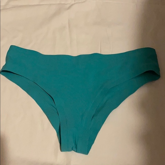 Lululemon bathing suit bottoms
